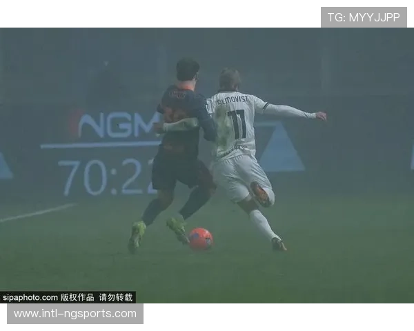 哈坎·恰尔汗奥卢小腿受伤,丹泽尔·邓弗里斯踝关节受伤